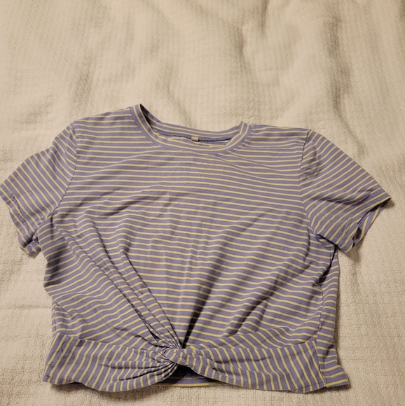 SHEIN PURPLE/YELLOW CROPPED TEE - Picture 1 of 7